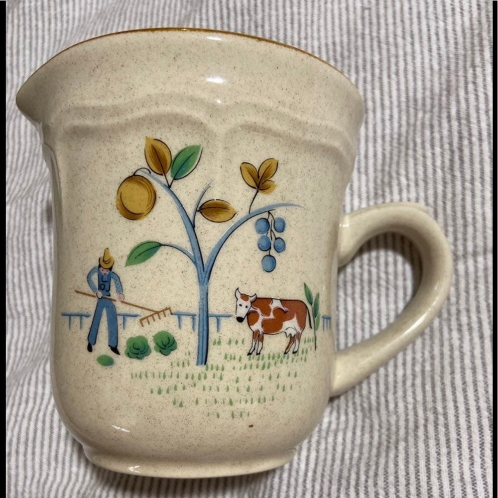 Vintage international stoneware Japan.